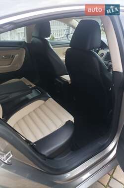Купе Volkswagen CC / Passat CC 2009 в 