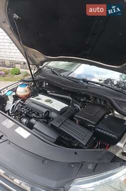Купе Volkswagen CC / Passat CC 2009 в 