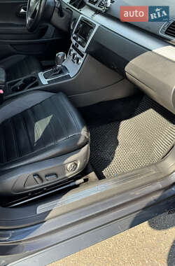 Купе Volkswagen CC / Passat CC 2013 в 