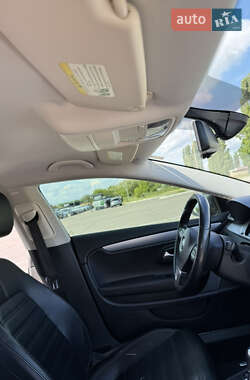 Купе Volkswagen CC / Passat CC 2013 в 