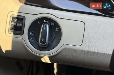 Купе Volkswagen CC / Passat CC 2011 в 