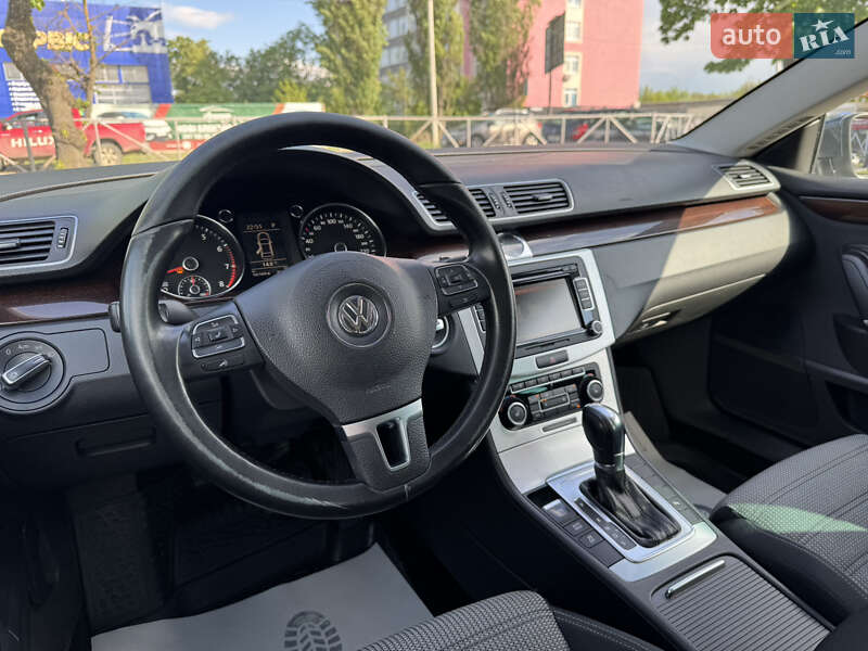 Купе Volkswagen CC / Passat CC 2012 в Хмельницком