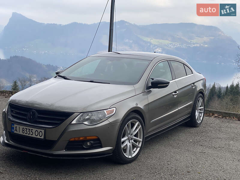 Купе Volkswagen CC / Passat CC 2011 в Києві