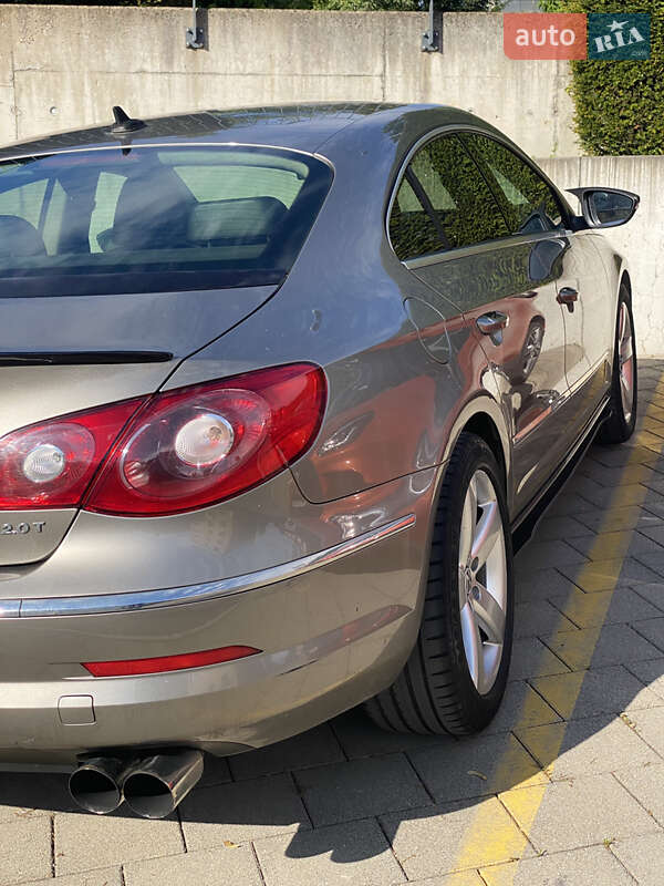 Купе Volkswagen CC / Passat CC 2011 в Києві