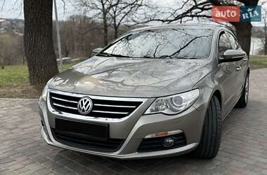 Купе Volkswagen CC / Passat CC 2011 в 