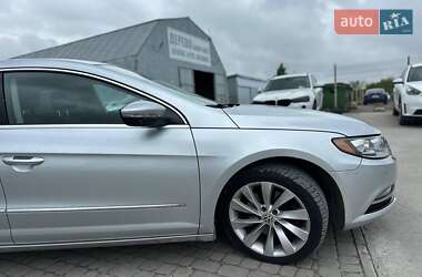 Купе Volkswagen CC / Passat CC 2012 в 