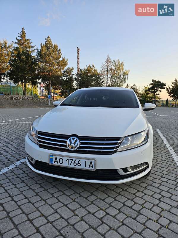 Купе Volkswagen CC / Passat CC 2013 в 