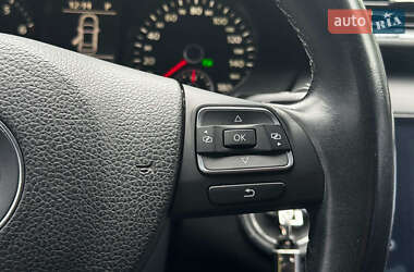 Купе Volkswagen CC / Passat CC 2012 в 