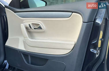 Купе Volkswagen CC / Passat CC 2013 в 