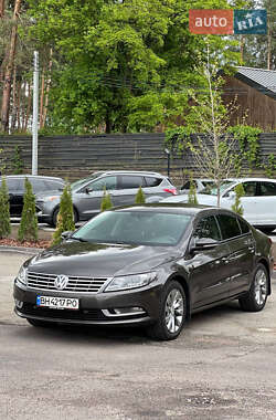 Купе Volkswagen CC / Passat CC 2012 в Києві