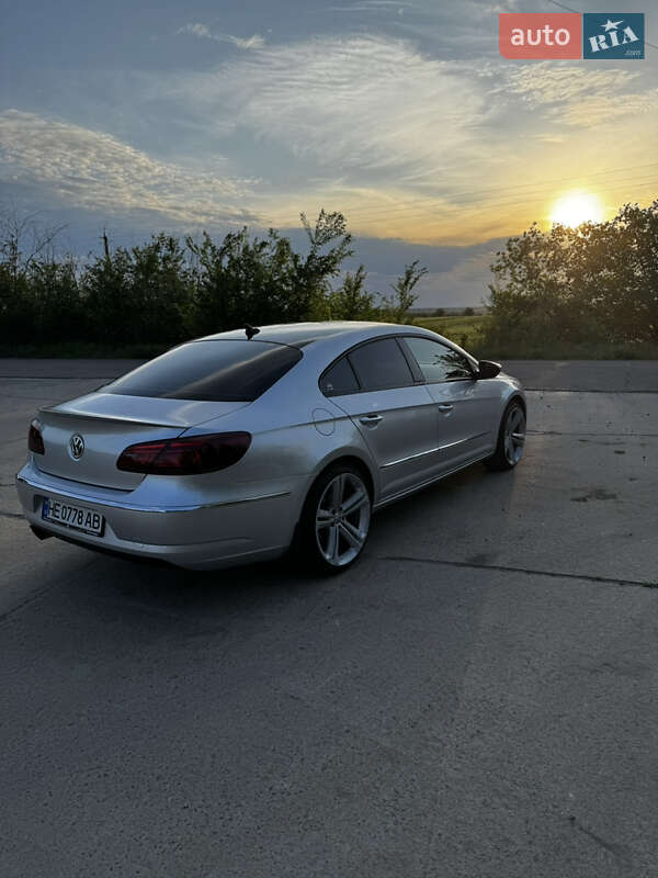 Купе Volkswagen CC / Passat CC 2012 в Южноукраїнську