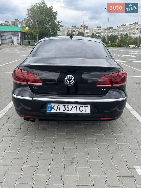 Купе Volkswagen CC / Passat CC 2015 в Киеве