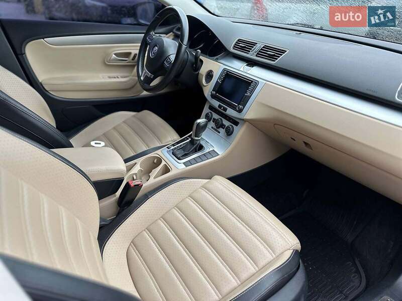 Купе Volkswagen CC / Passat CC 2015 в Львове фото 32 Купе Volkswagen CC / Passat CC 2015 в Львове
