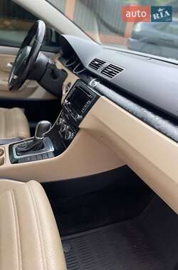 Купе Volkswagen CC / Passat CC 2012 в 