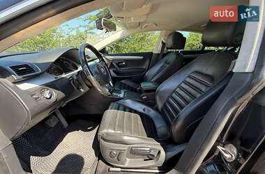 Купе Volkswagen CC / Passat CC 2012 в 