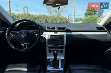 Купе Volkswagen CC / Passat CC 2012 в 