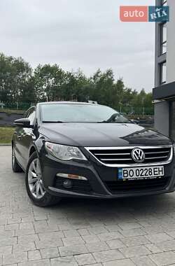 Купе Volkswagen CC / Passat CC 2011 в 