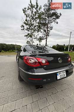 Купе Volkswagen CC / Passat CC 2011 в 