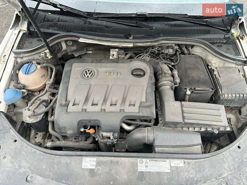 Купе Volkswagen CC / Passat CC 2012 в Кропивницком