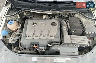 Купе Volkswagen CC / Passat CC 2012 в 