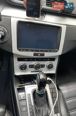 Купе Volkswagen CC / Passat CC 2013 в 