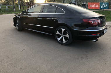 Купе Volkswagen CC / Passat CC 2011 в 