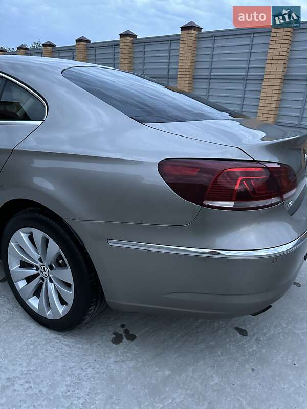 Купе Volkswagen CC / Passat CC 2013 в Кропивницькому