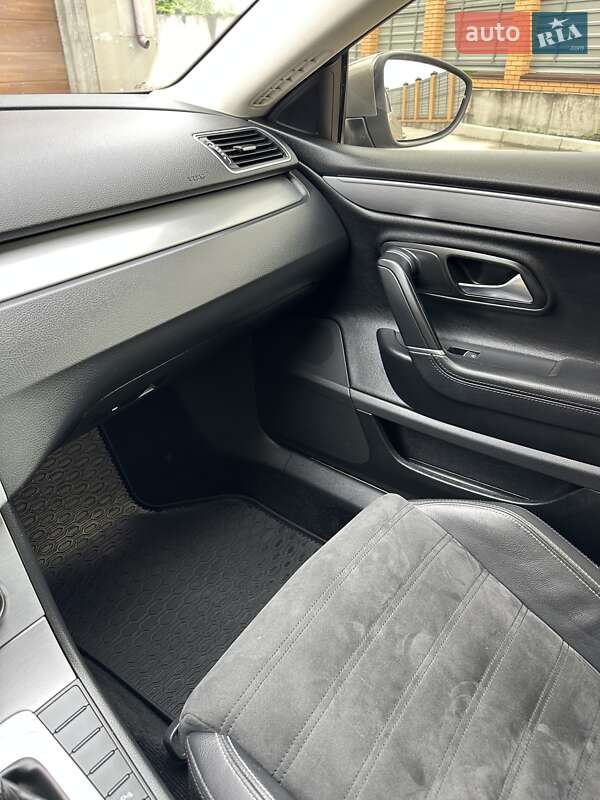 Купе Volkswagen CC / Passat CC 2013 в Кропивницькому