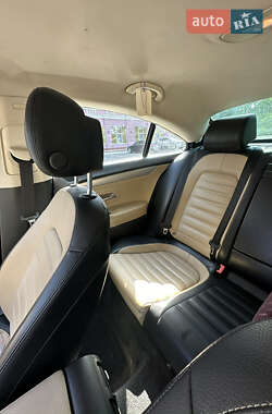 Купе Volkswagen CC / Passat CC 2012 в 