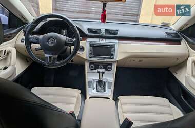 Купе Volkswagen CC / Passat CC 2011 в 