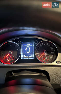 Седан Volkswagen CC / Passat CC 2013 в 