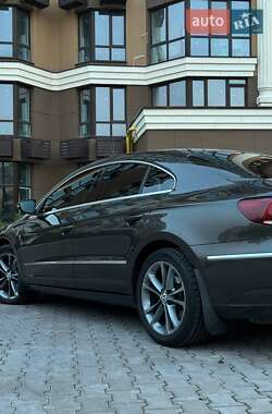 Купе Volkswagen CC / Passat CC 2012 в 