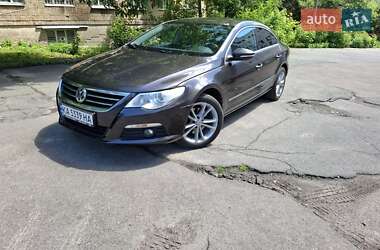 Купе Volkswagen CC / Passat CC 2011 в Киеве