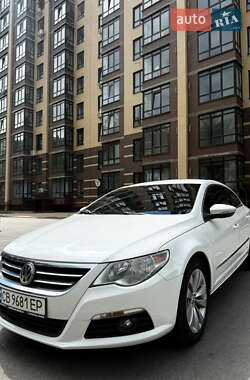 Купе Volkswagen CC / Passat CC 2011 в Чернигове