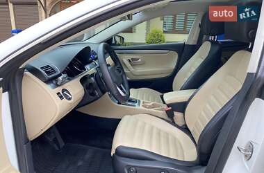 Купе Volkswagen CC / Passat CC 2012 в 