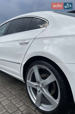 Купе Volkswagen CC / Passat CC 2011 в 