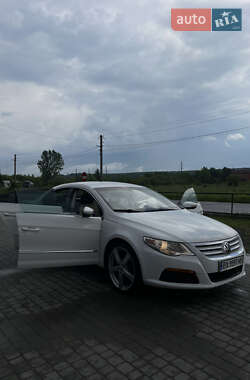 Купе Volkswagen CC / Passat CC 2011 в 