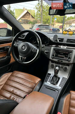 Купе Volkswagen CC / Passat CC 2012 в 