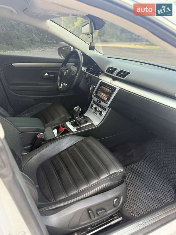 Купе Volkswagen CC / Passat CC 2012 в Кривом Роге