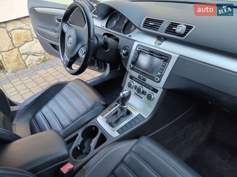 Купе Volkswagen CC / Passat CC 2013 в Львове