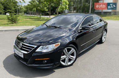 Купе Volkswagen CC / Passat CC 2010 в Мукачевому