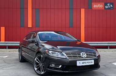 Купе Volkswagen CC / Passat CC 2015 в Києві