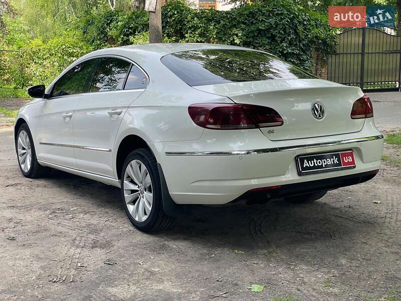 Купе Volkswagen CC / Passat CC 2013 в Киеве