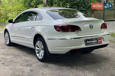 Купе Volkswagen CC / Passat CC 2013 в 