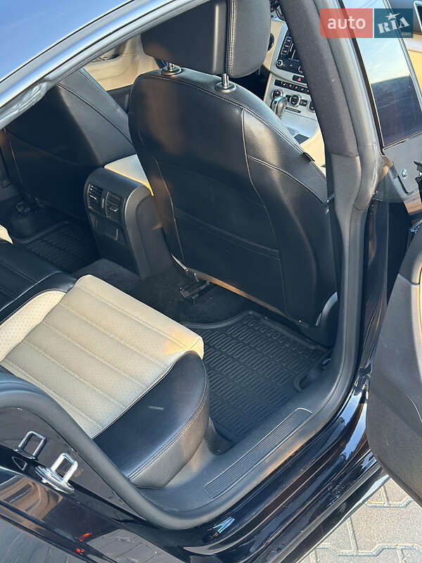 Купе Volkswagen CC / Passat CC 2013 в Ізмаїлі
