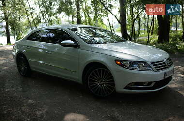 Купе Volkswagen CC / Passat CC 2016 в Киеве