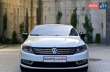 Купе Volkswagen CC / Passat CC 2013 в 