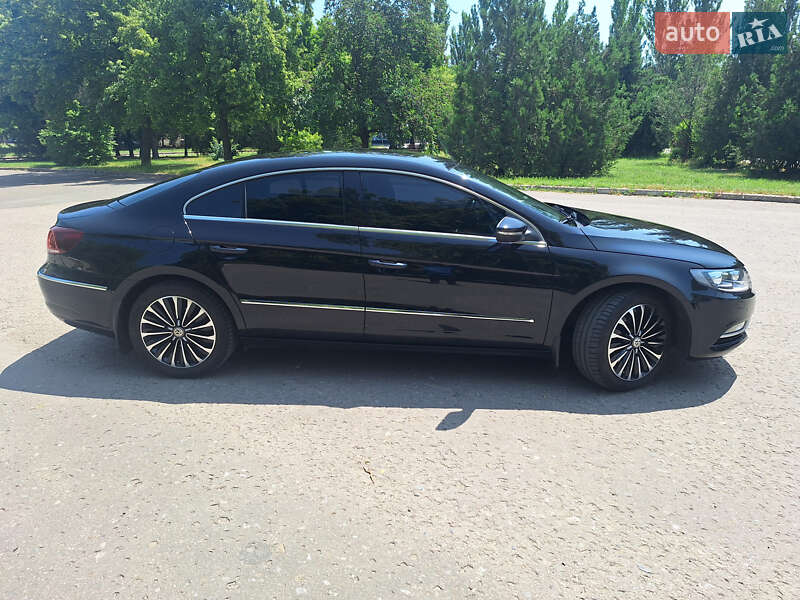 Купе Volkswagen CC / Passat CC 2014 в Славянске