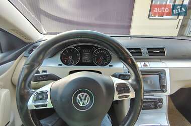 Купе Volkswagen CC / Passat CC 2009 в 
