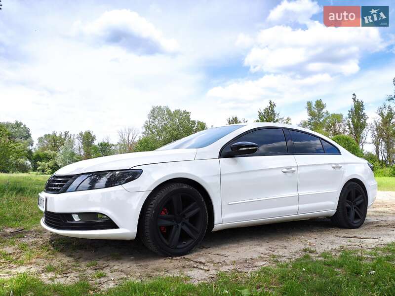 Купе Volkswagen CC / Passat CC 2012 в Полтаве